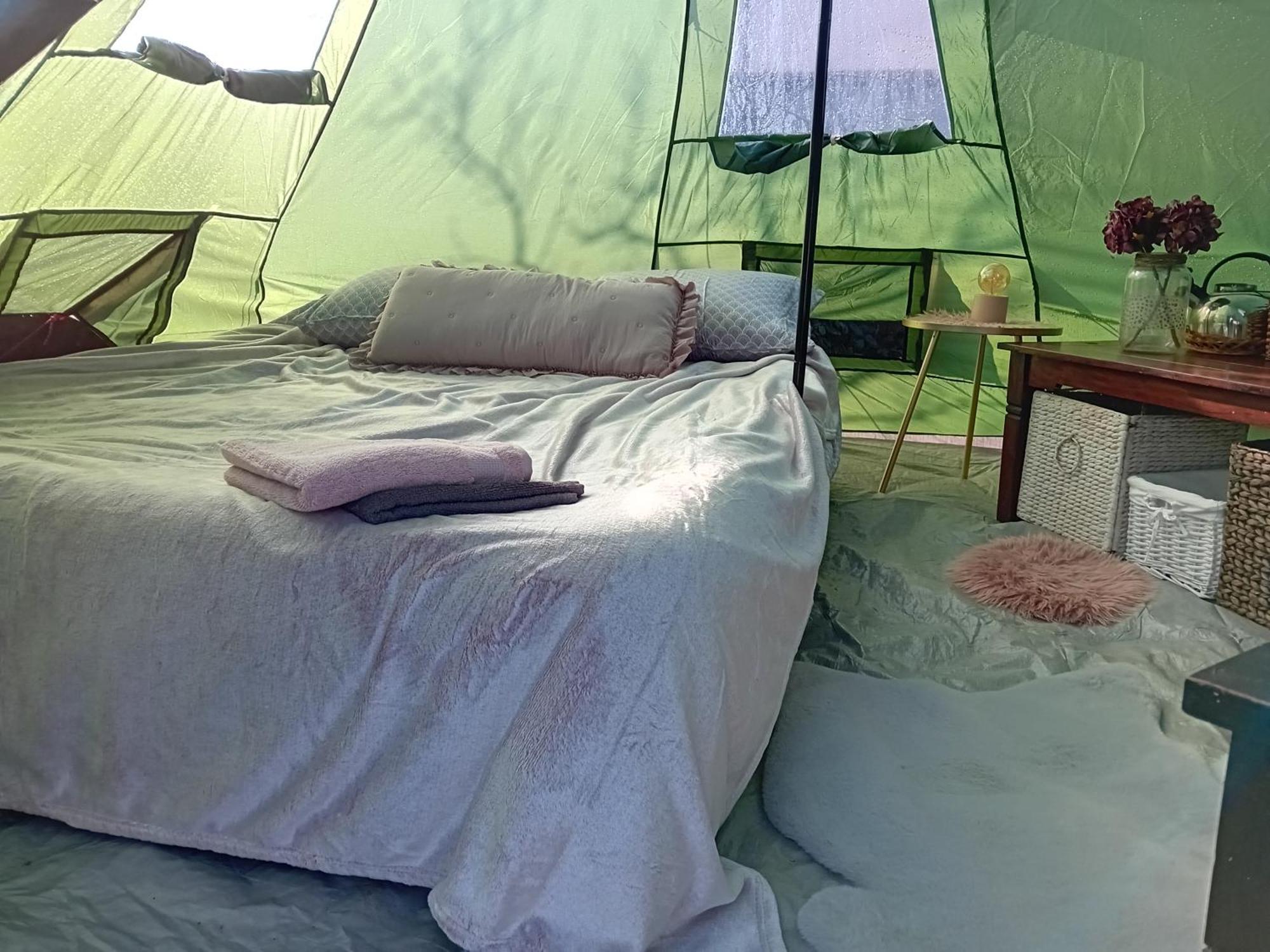 Indian Tent Tipi In Shared Lot And Shared Bathroom Mrse エクステリア 写真