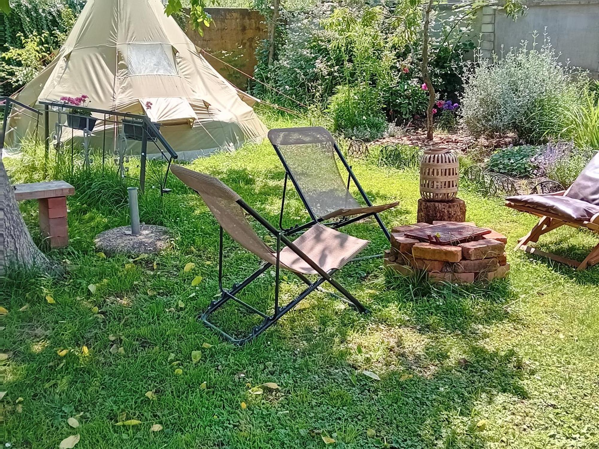Indian Tent Tipi In Shared Lot And Shared Bathroom Mrse エクステリア 写真